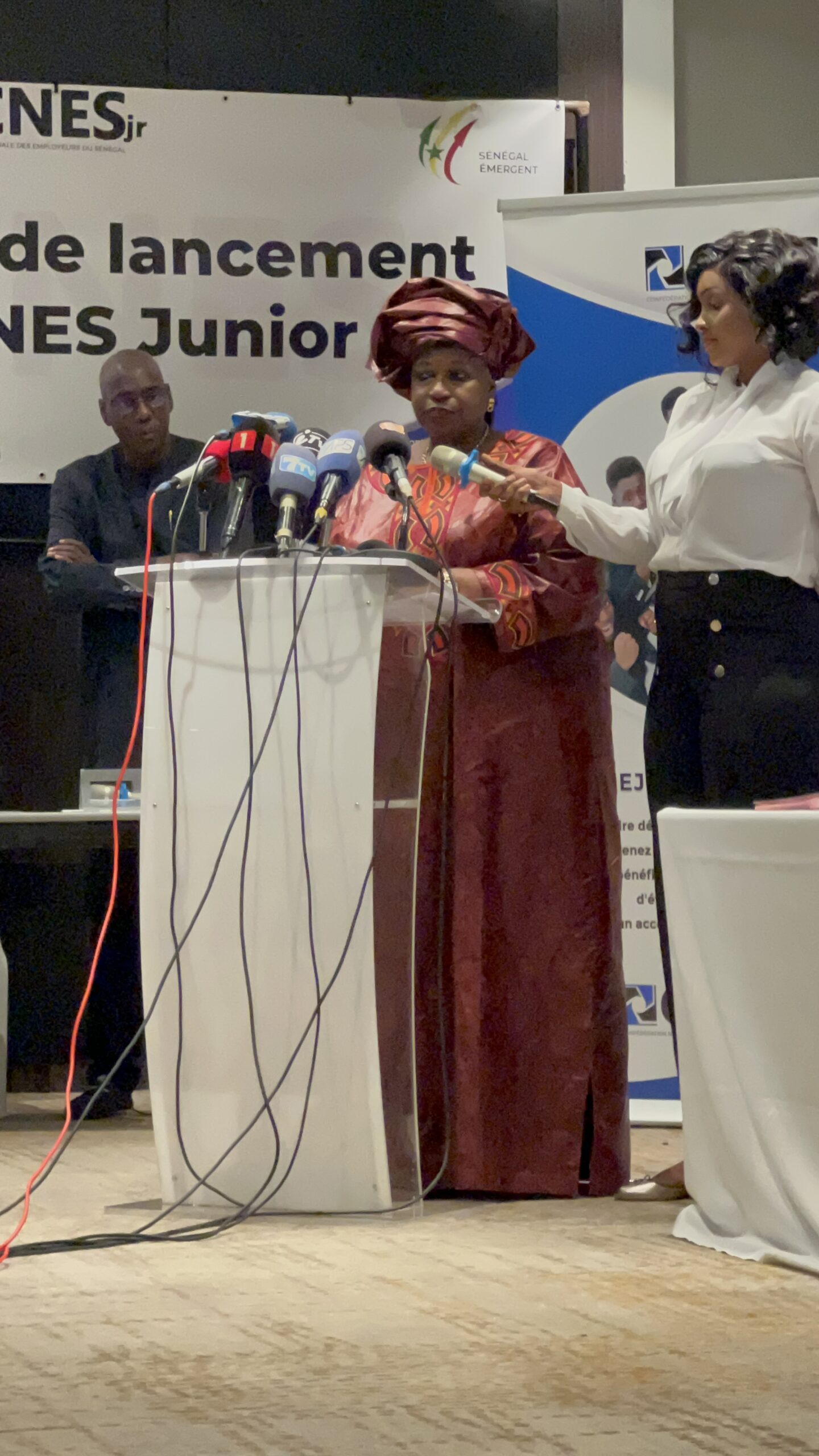 7D39B385-7CA7-4A2C-AB5A-DAEC2D8571D5